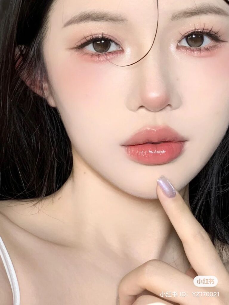 makeup công sở sang trọng