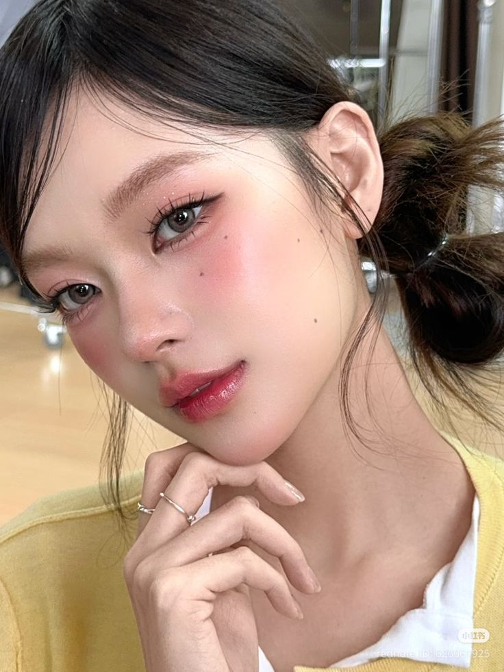 makeup đi làm mùa hè