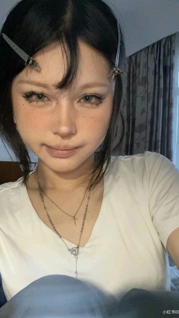 makeup tone khói cho người mới