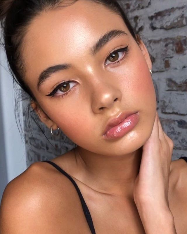 makeup tự nhiên da ngăm
