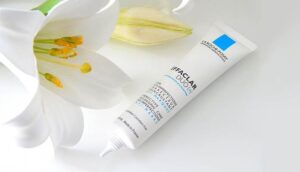 review kem trị mụn